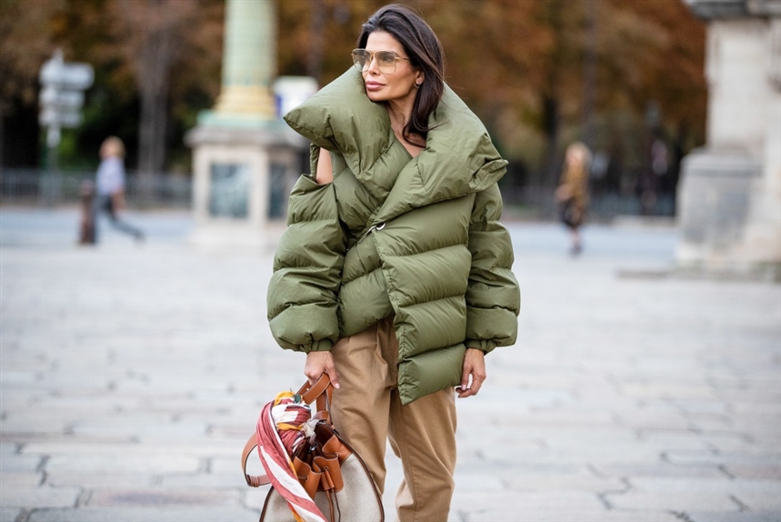 Модные цвета женских пальто осень-зима 2023-2024 фото тенденции